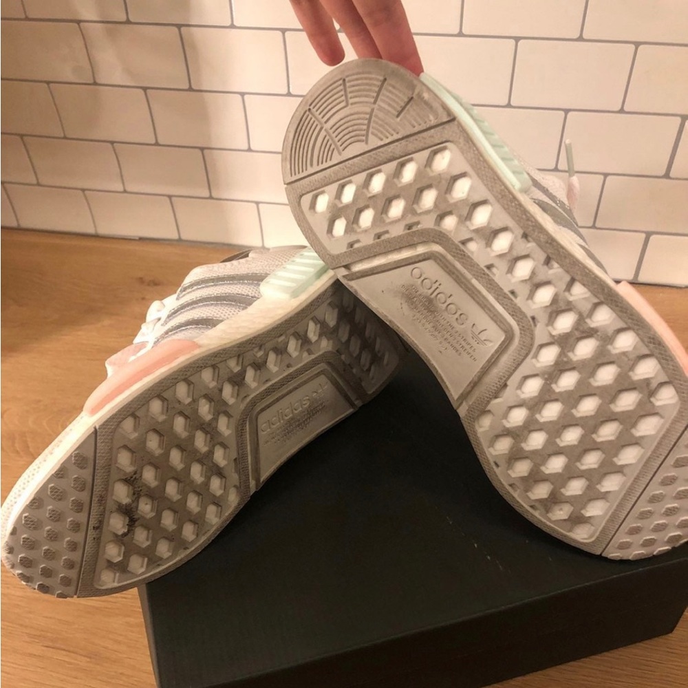 Adidas NMD R1 - Picture 8 of 8
